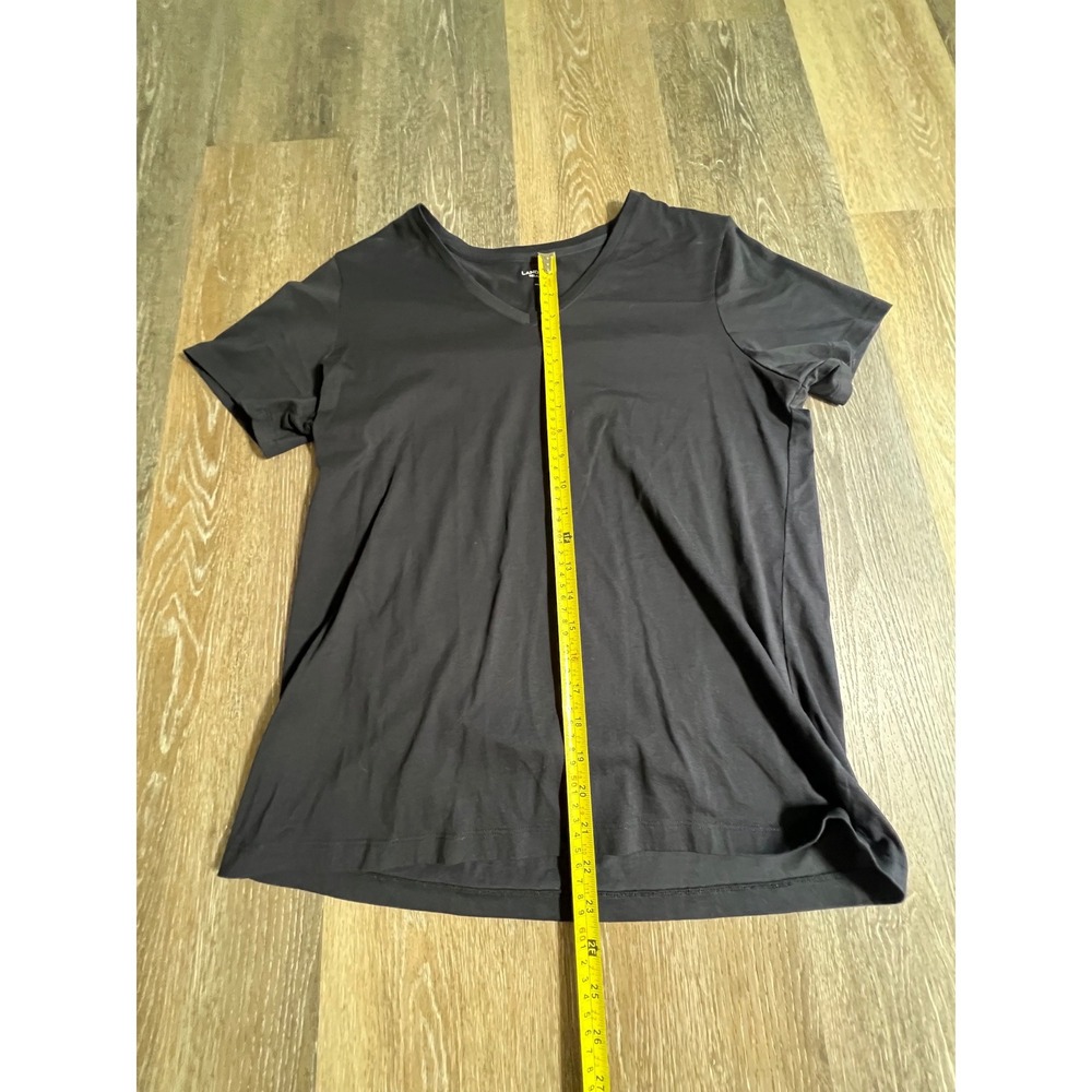 Lands End T-Shirt Womens Medium Black Excellent Relaxed Fit V-Neck Short Sleeve - Picture 4 of 6